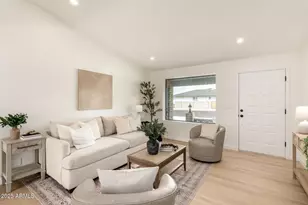 7929 E Lakeview Ave, Mesa, AZ 85209 - Photo 9