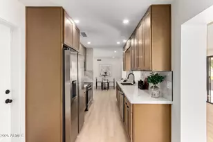 7929 E Lakeview Ave, Mesa, AZ 85209 - Photo 15