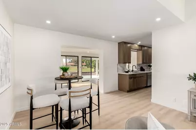 7929 E Lakeview Avenue, Mesa, AZ 85209 - Photo 11