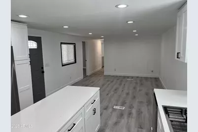 10951 N 91st Avenue #218, Peoria, AZ 85345 - Photo 7