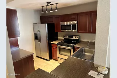 1880 E Morten Avenue #239, Phoenix, AZ 85020 - Photo 7