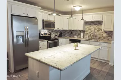 764 N Thunderbird Drive, Apache Junction, AZ 85120 - Photo 5