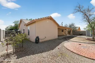 10990 W Guaymas Dr, Arizona City, AZ 85123 - Photo 5
