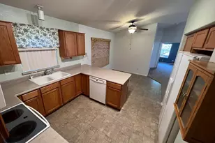 15796 W Latham St, Goodyear, AZ 85338 - Photo 9