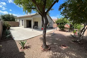 15796 W Latham St, Goodyear, AZ 85338 - Photo 31