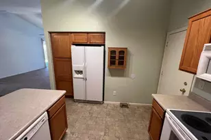 15796 W Latham St, Goodyear, AZ 85338 - Photo 11