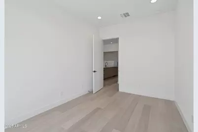 2311 E Aquarius Place, Chandler, AZ 85249 - Photo 23