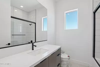 2311 E Aquarius Place, Chandler, AZ 85249 - Photo 35