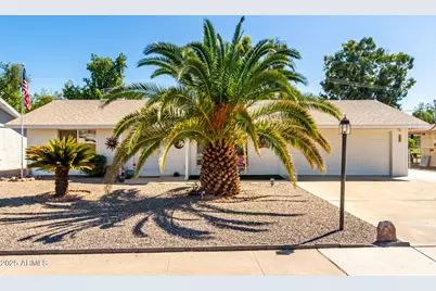 10839 W Oakmont Drive, Sun City, AZ 85351 - Photo 1