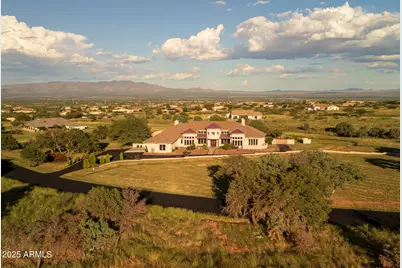 9295 S Bryerly Drive, Hereford, AZ 85615 - Photo 5