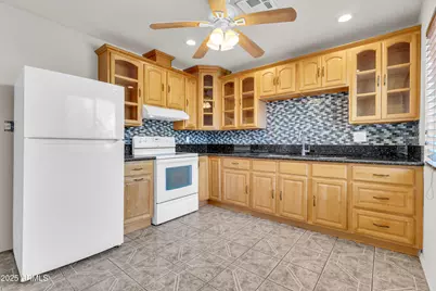 6201 S 47th Street, Phoenix, AZ 85042 - Photo 13