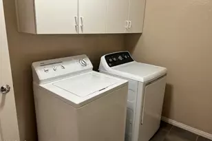 3131 E Legacy Dr, Phoenix, AZ 85042 - Photo 11