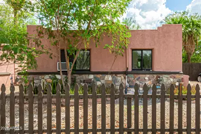 9033 N 11th Street, Phoenix, AZ 85020 - Photo 1