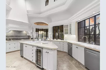 9422 E Happy Valley Road, Scottsdale, AZ 85255 - Photo 23