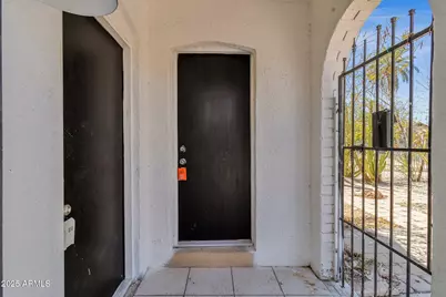 325 N 17th Drive, Phoenix, AZ 85007 - Photo 39