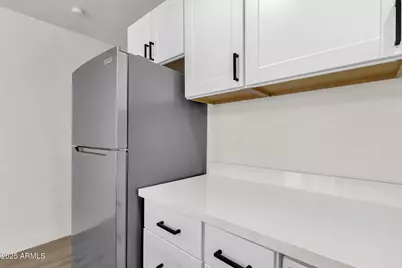 325 N 17th Drive, Phoenix, AZ 85007 - Photo 43