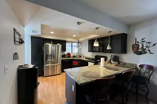 8007 W Tuckey Ln, Glendale, AZ 85303 - Photo 7