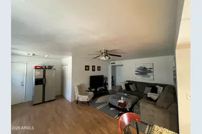 8007 W Tuckey Lane, Glendale, AZ 85303 - Photo 9