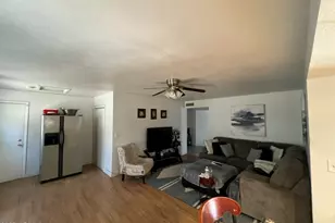 8007 W Tuckey Ln, Glendale, AZ 85303 - Photo 9