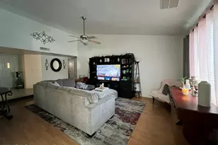 8007 W Tuckey Ln, Glendale, AZ 85303 - Photo 11