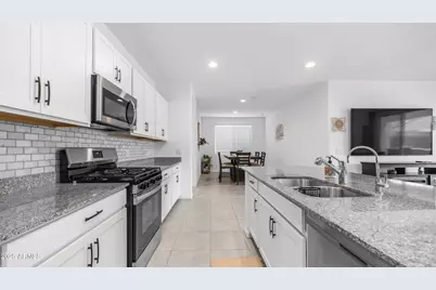 4525 S 127th Lane, Avondale, AZ 85323 - Photo 7