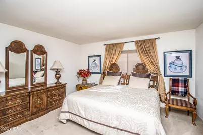 7631 E Sandalwood Drive, Scottsdale, AZ 85250 - Photo 15