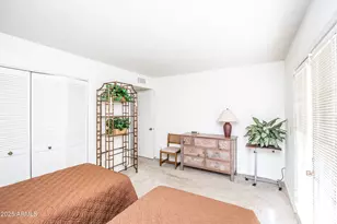 7633 E Sandalwood Dr, Scottsdale, AZ 85250 - Photo 17