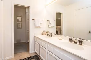 7633 E Sandalwood Dr, Scottsdale, AZ 85250 - Photo 19