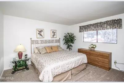 7633 E Sandalwood Drive, Scottsdale, AZ 85250 - Photo 21