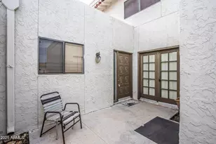 7633 E Sandalwood Dr, Scottsdale, AZ 85250 - Photo 3