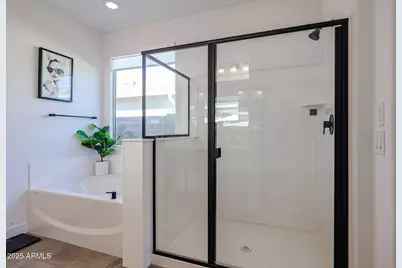 16813 W Paseo Way, Goodyear, AZ 85338 - Photo 23