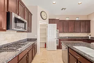 441 W Desert Flower Ln, Phoenix, AZ 85045 - Photo 7