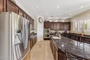 441 W Desert Flower Ln, Phoenix, AZ 85045 - Photo 7