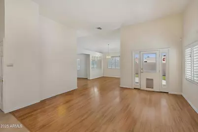 9125 E Captain Dreyfus Avenue, Scottsdale, AZ 85260 - Photo 5