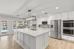 2217 E North Ln, Phoenix, AZ 85028 - Photo 13