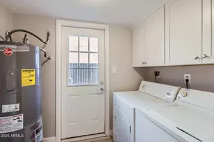 4525 E Rhonda Dr, Phoenix, AZ 85018 - Photo 15