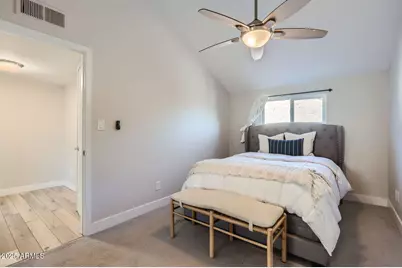 4525 E Rhonda Drive, Phoenix, AZ 85018 - Photo 11