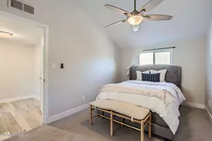 4525 E Rhonda Dr, Phoenix, AZ 85018 - Photo 11