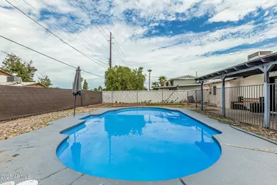 4828 N 71st Avenue, Phoenix, AZ 85033 - Photo 23