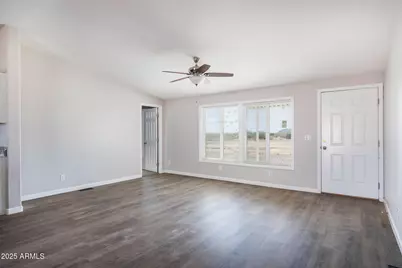 11427 W Stagecoach Road, Arizona City, AZ 85123 - Photo 9