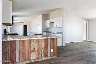 11427 W Stagecoach Rd, Arizona City, AZ 85123 - Photo 17