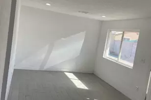 2024 N 26th Pl, Phoenix, AZ 85008 - Photo 7