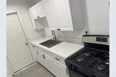 2024 N 26th Place, Phoenix, AZ 85008 - Photo 1