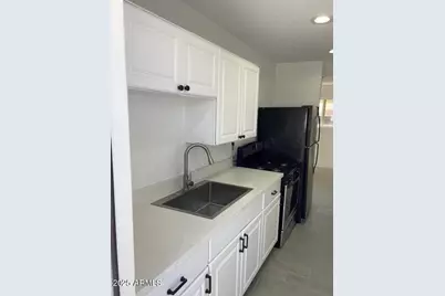 2024 N 26th Place, Phoenix, AZ 85008 - Photo 9