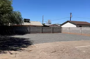 2024 N 26th Pl, Phoenix, AZ 85008 - Photo 17