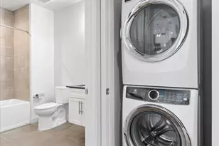 3131 N Central Ave, Phoenix, AZ 85012 - Photo 17