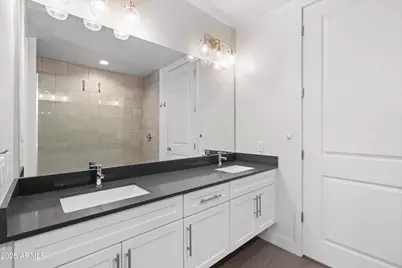 3131 N Central Avenue #6002, Phoenix, AZ 85012 - Photo 13