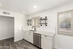 9022 N 18th Dr, Phoenix, AZ 85021 - Photo 13