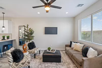 1642 E Monte Vista Road #1, Phoenix, AZ 85006 - Photo 3