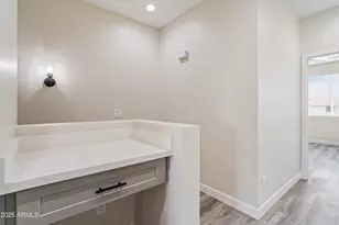 1642 E Monte Vista Rd, Phoenix, AZ 85006 - Photo 13